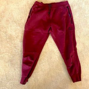 Puma men’s XXL maroon jogger sweatpants